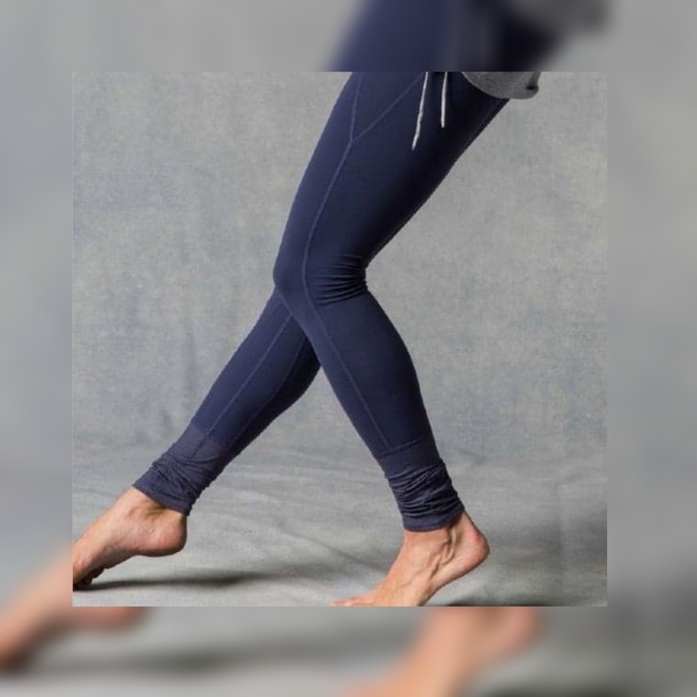 Athleta navy full length athletic leggings tights